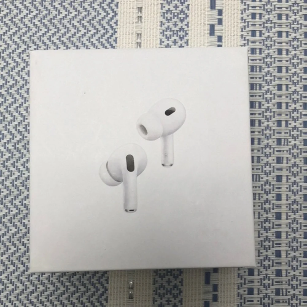 🧁Apple AirPods Pro Wireless Earbuds
